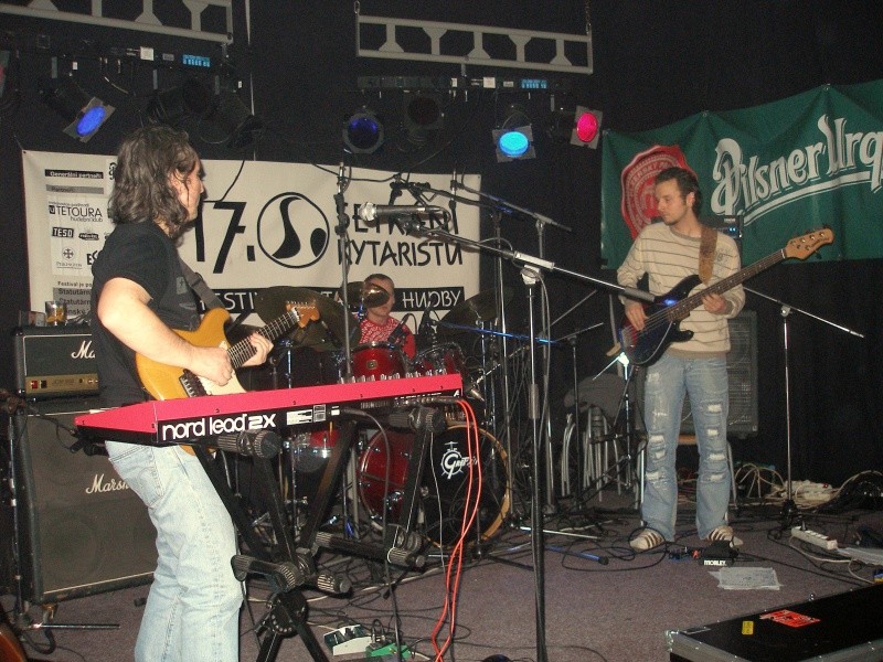 Následovala porada poroty a koncert Apostolise Antimose tria.